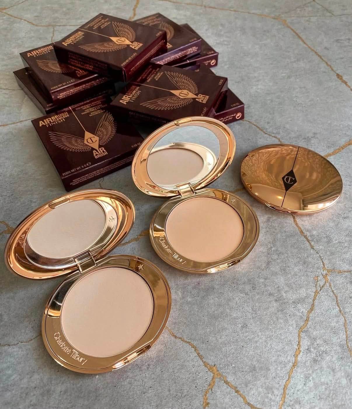 Charlotte Tilbury Airbrush Flawless Pressed Powder / Setting Powder 8g - Made in Italy