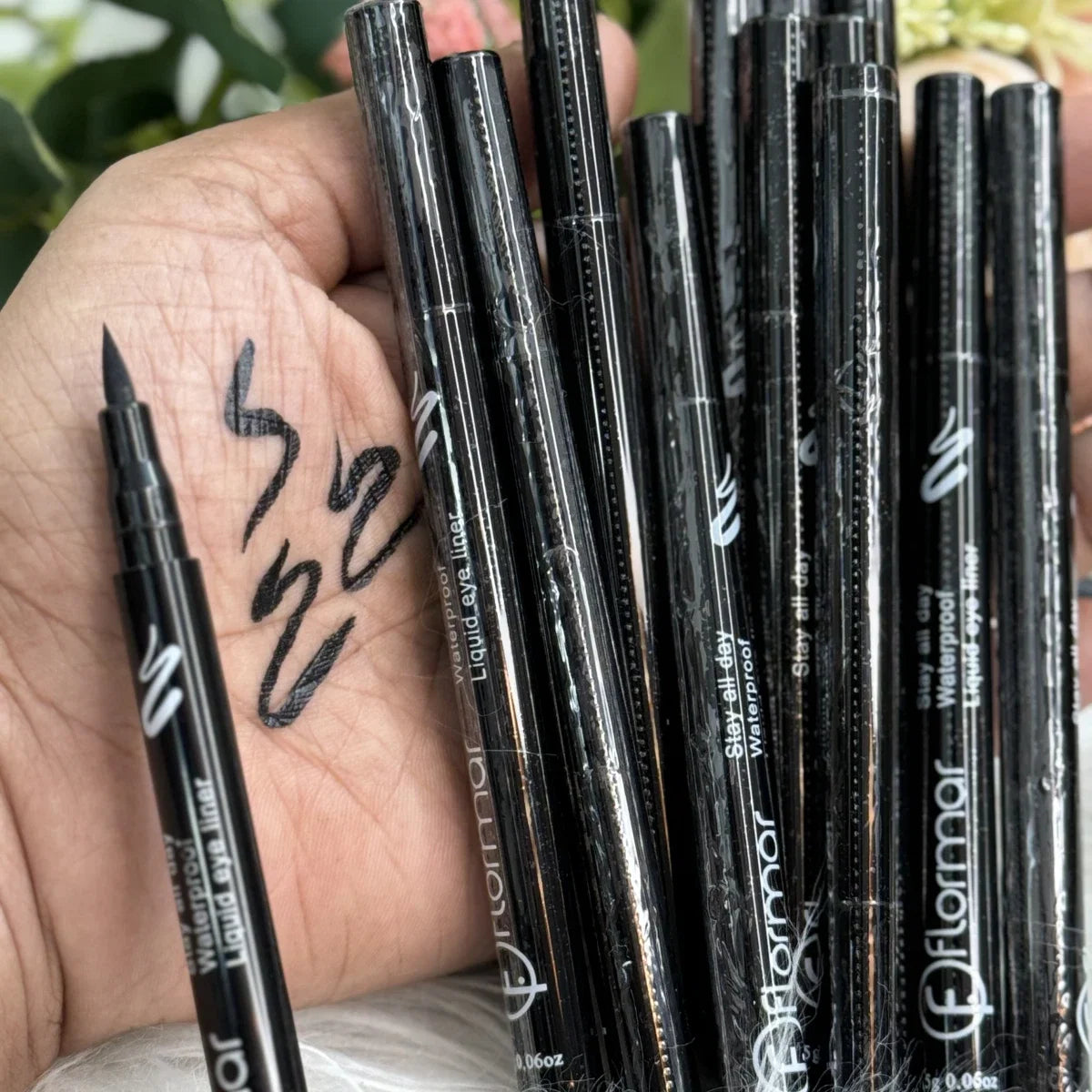 Flormar 100% Waterproof Eyeliner – Long-Lasting Precision Liner
