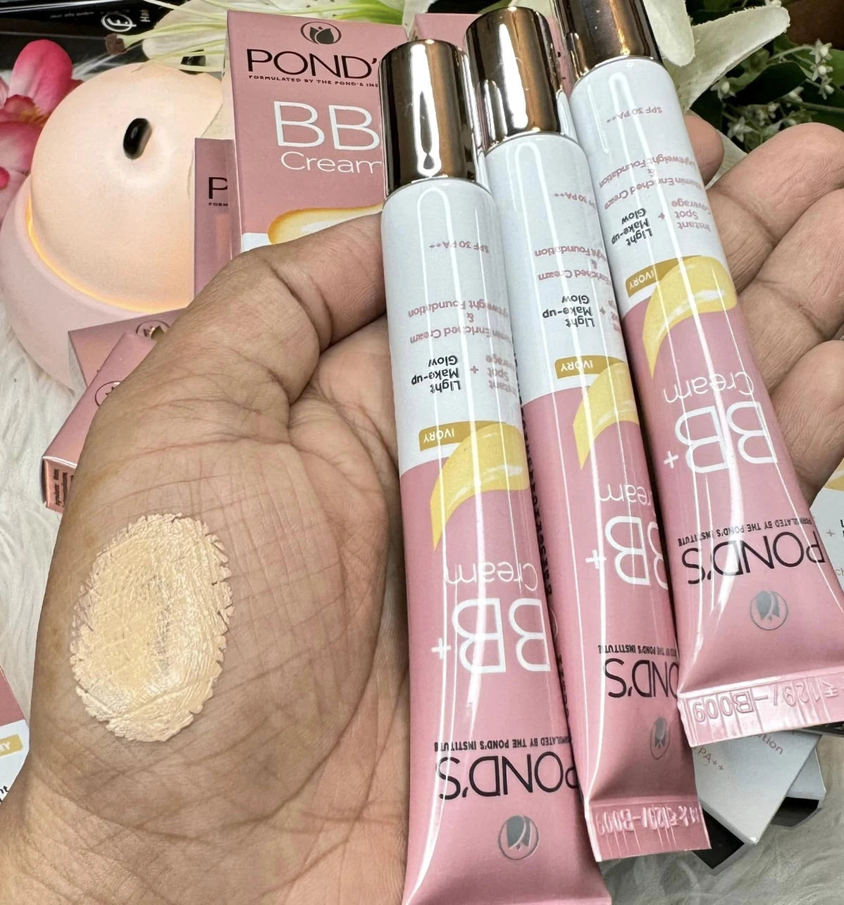 Pond's BB Cream - Light Weight Foundation