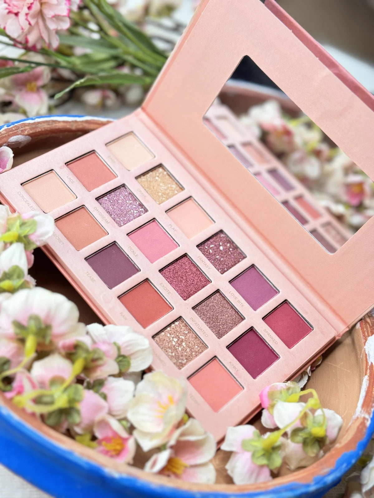 Nude Eyeshadow 24 Colors